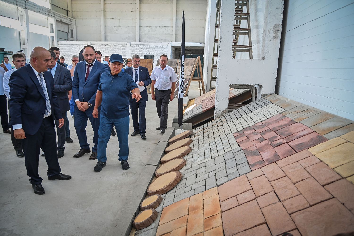 Президент Татарстана – на бетонном заводе производства «ТензоТехСервис»